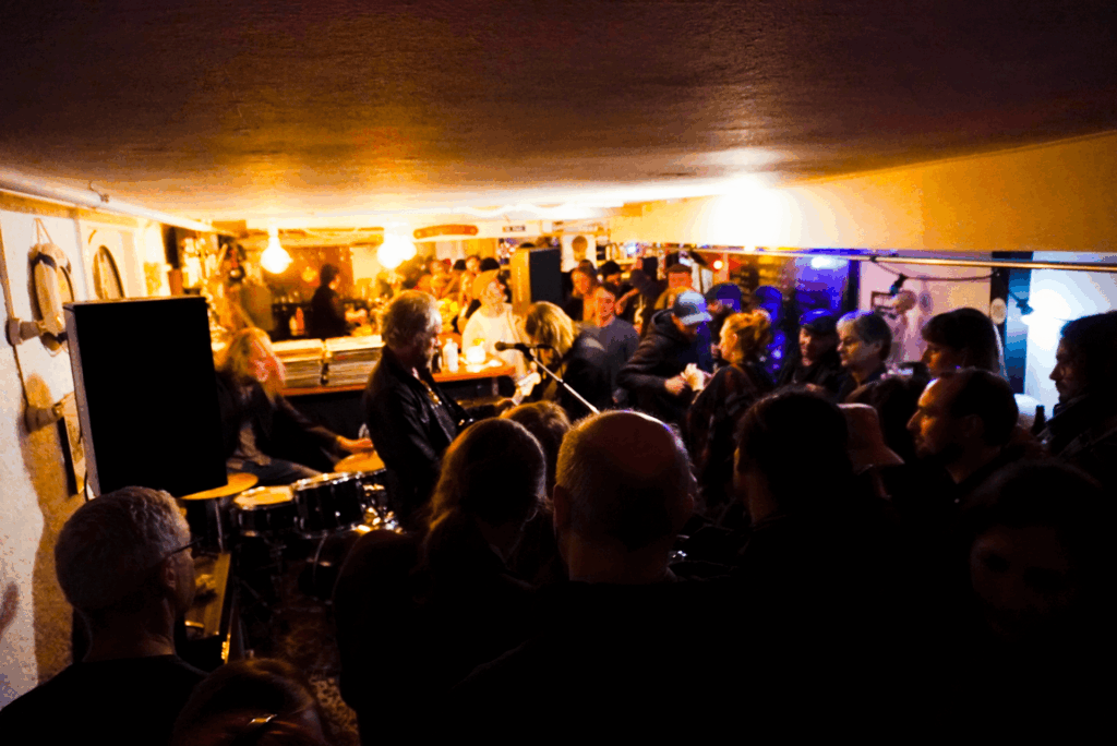 A sold out concert with international artists in an independent venue